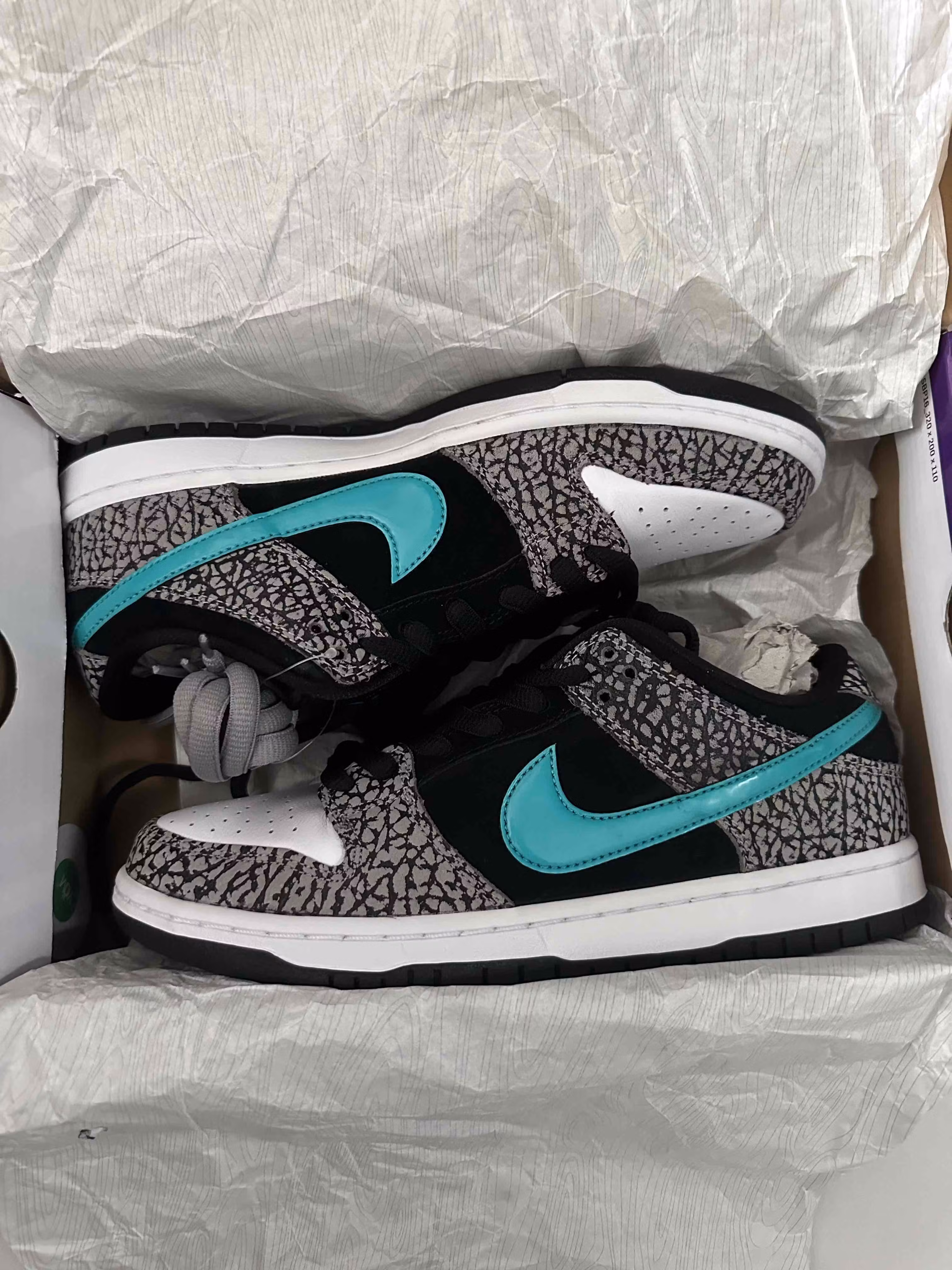 Nike SB Dunk Low Pro 'Atmos Elephant' BQ6817-009 Nike SB Dunk Low Pro 'Atmos Elephant' BQ6817-009